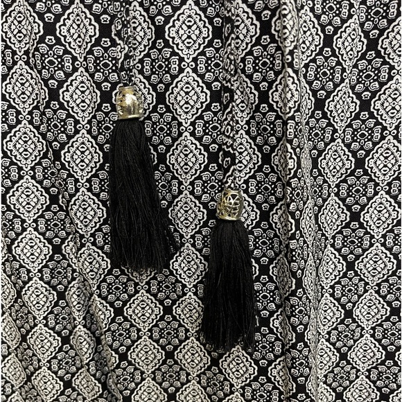 CJ Banks Drawstring Tassel Skirt Size 1X - Picture 6 of 6